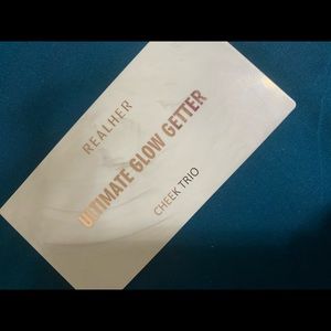 Real her face palette.